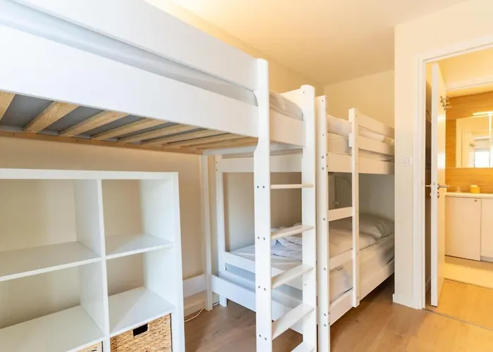 Magnificent Town-Centre Apartment With Two Terraces 5 People