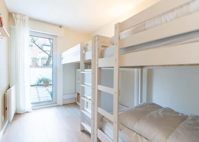 Magnificent Town-Centre Apartment With Two Terraces 5 People