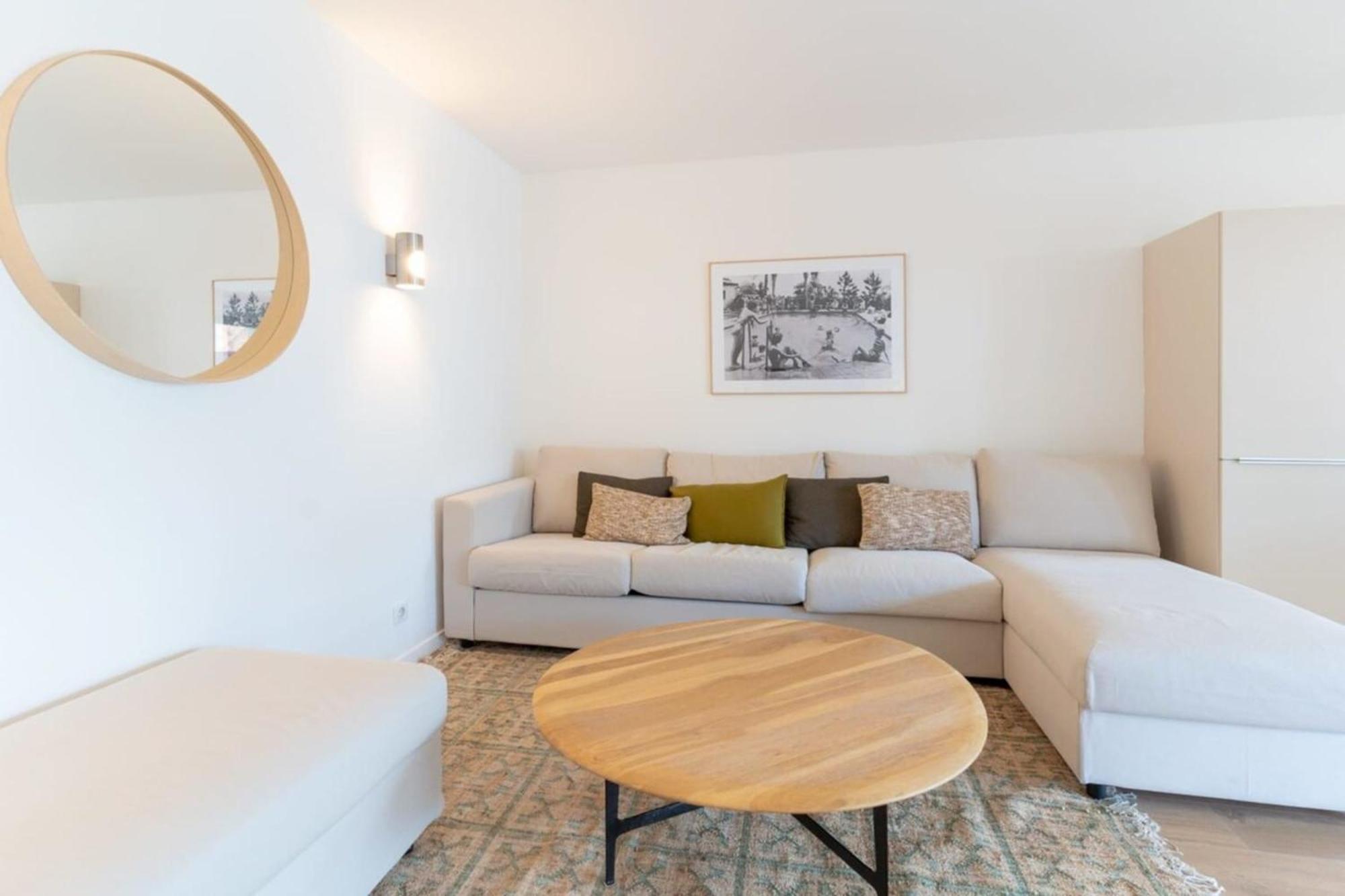 Magnificent Town-centre With Two Terraces 5 People Apartment